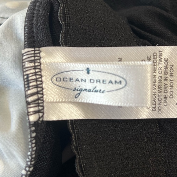 22W Ocean Dream Retro Boy Leg Halter 1 piece Swimsuit - never worn - Picture 5 of 6